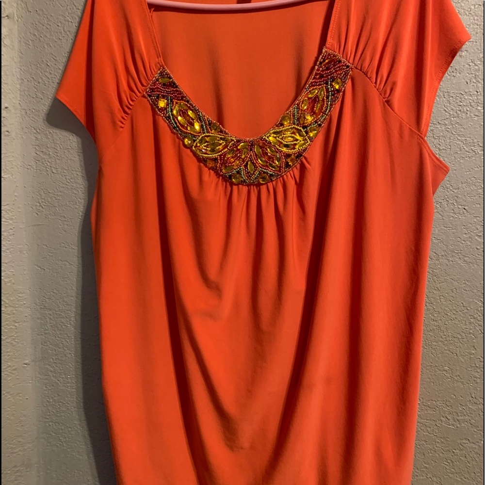 Woman’s TOP 18/20 -burnt orange w/jeweled neck $15